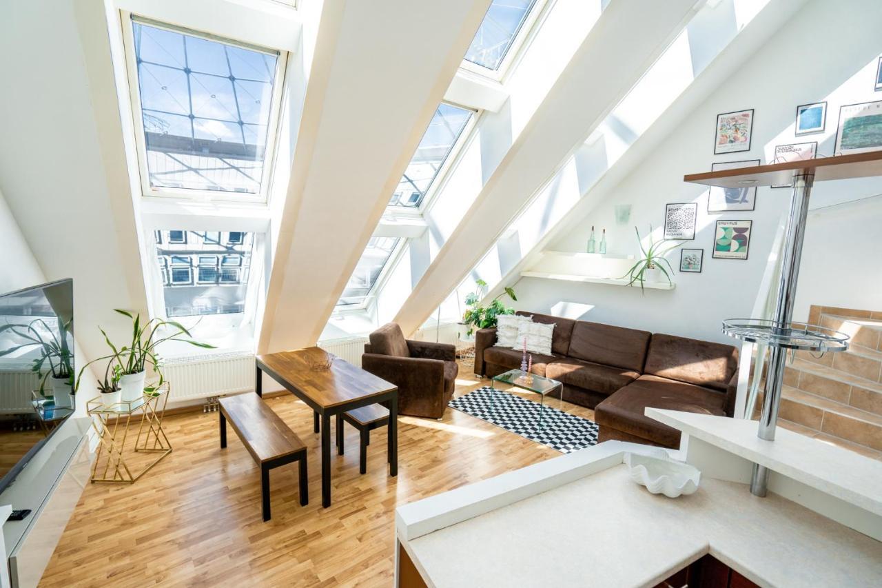 Unique Maisonette Apartment Gasometer 12Th Floor Vienna Esterno foto